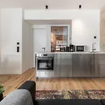 Industrial 57sqm 3room maisonette apt near center